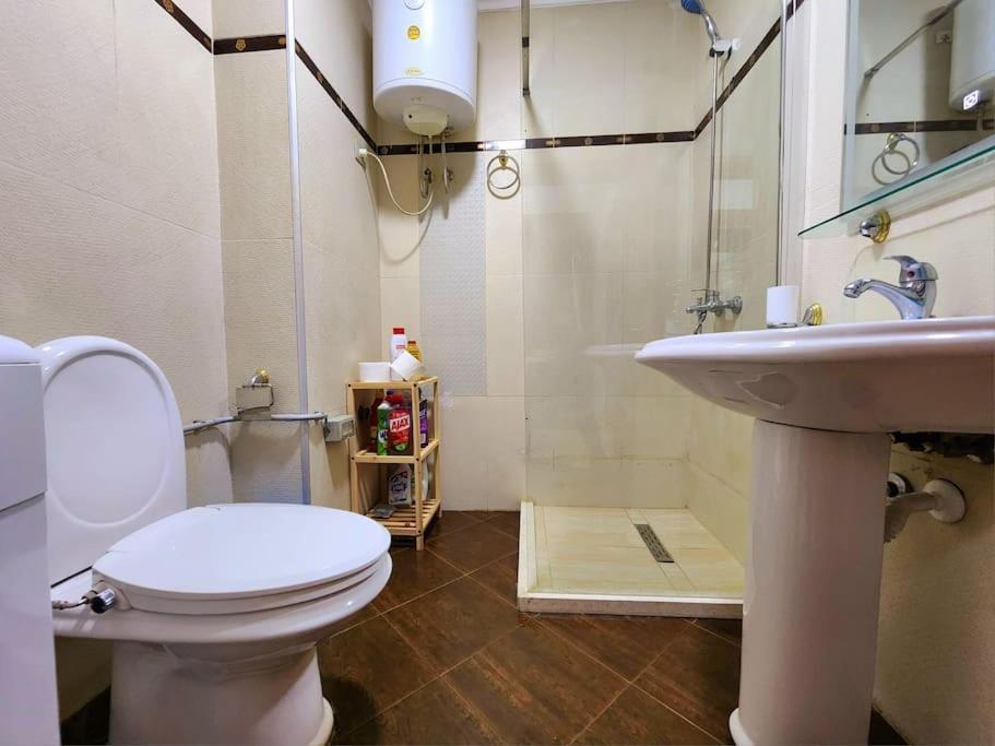 One Bd Flat Near Center With 24H Self Check In Lejlighed Tirana Eksteriør billede
