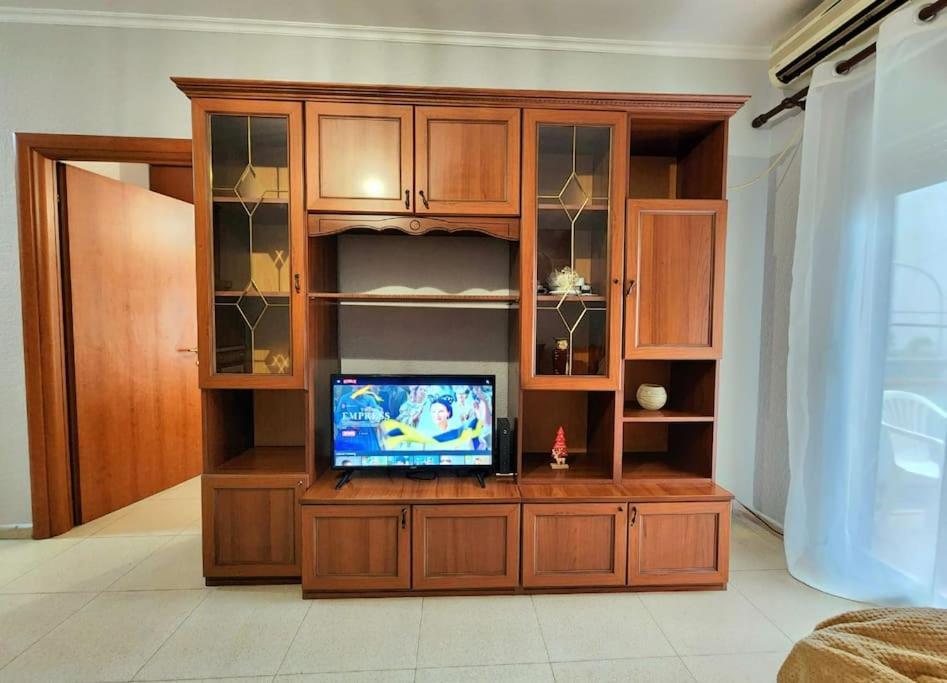 One Bd Flat Near Center With 24H Self Check In Lejlighed Tirana Eksteriør billede
